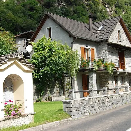 Casa Fontanella Brione (Verzasca)